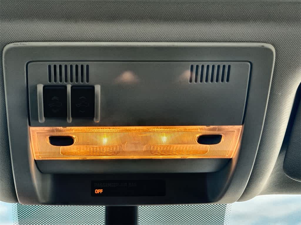 Thumbnail: 2011 Chevrolet Tahoe - 19