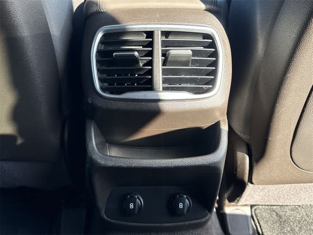 Thumbnail: 2020 Hyundai Santa Fe - 21