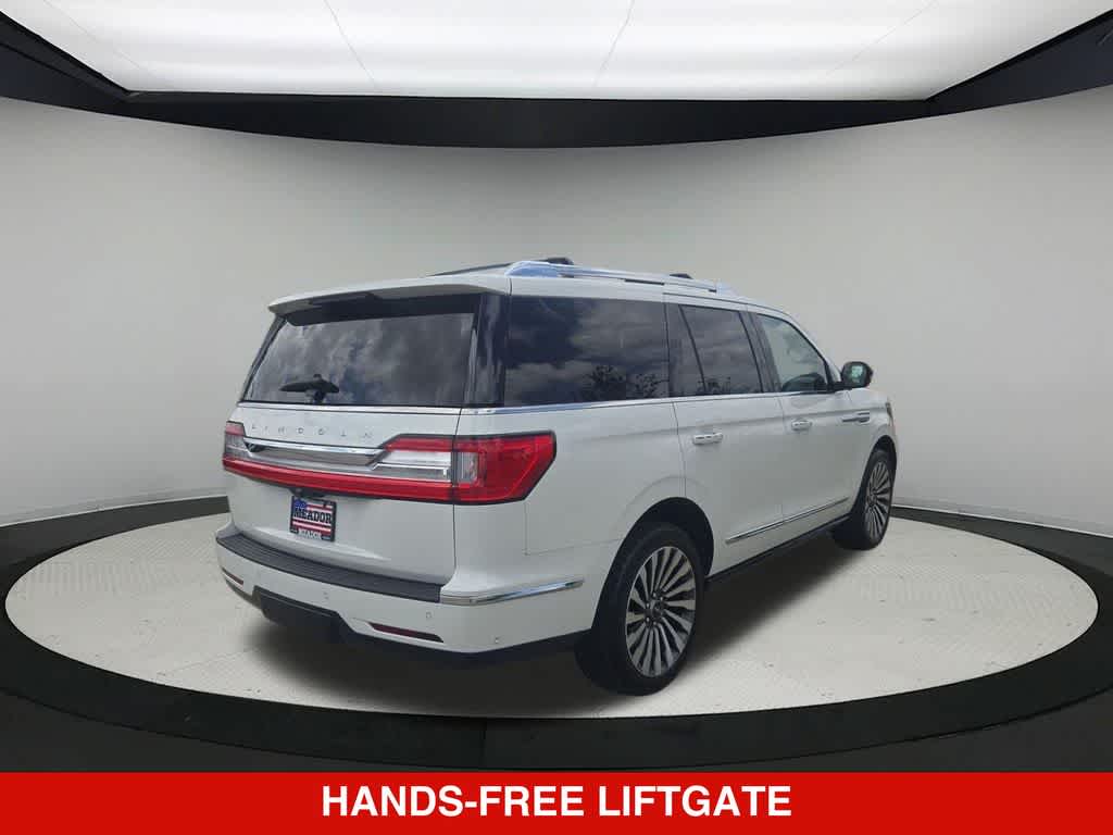 Thumbnail: 2021 Lincoln Navigator - 6