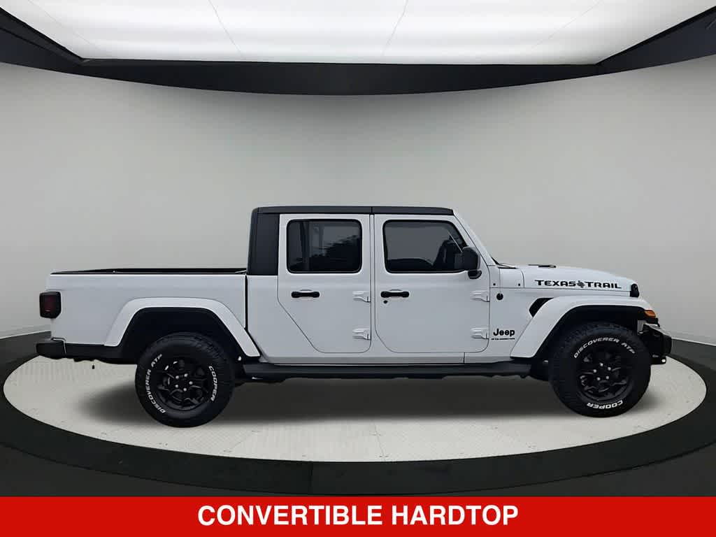 Thumbnail: 2023 Jeep Gladiator - 9