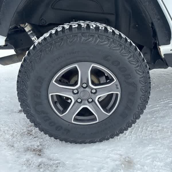 Thumbnail: 2019 Jeep Wrangler - 14