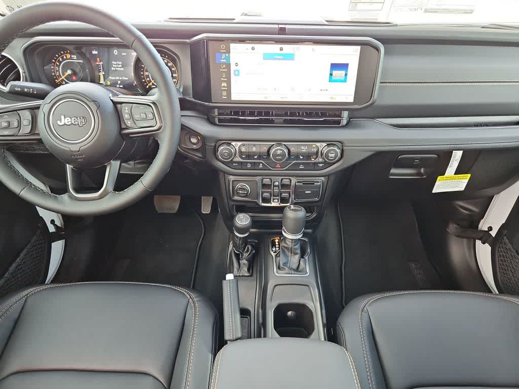 Thumbnail: 2026 Jeep Gladiator - 16