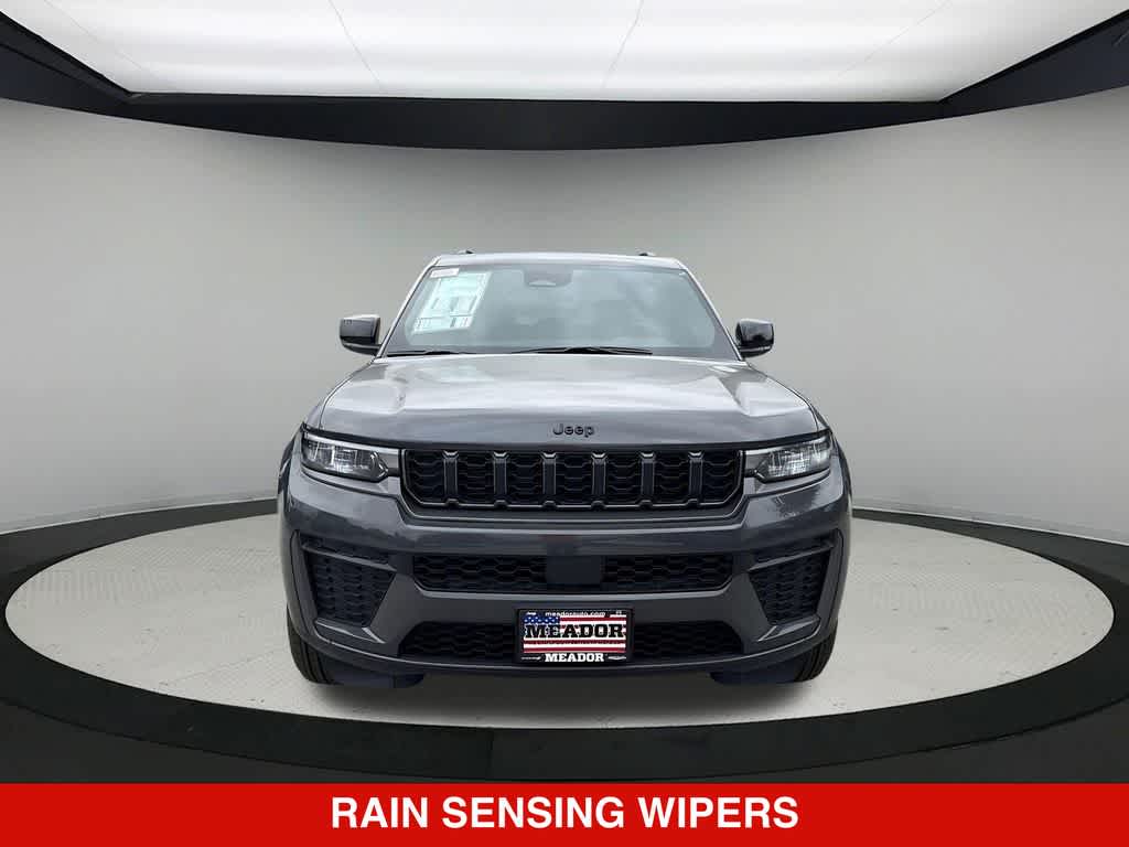 Thumbnail: 2026 Jeep Grand Cherokee - 7