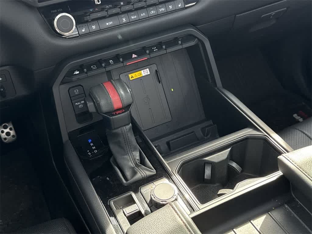 Thumbnail: 2022 Toyota Tundra - 17