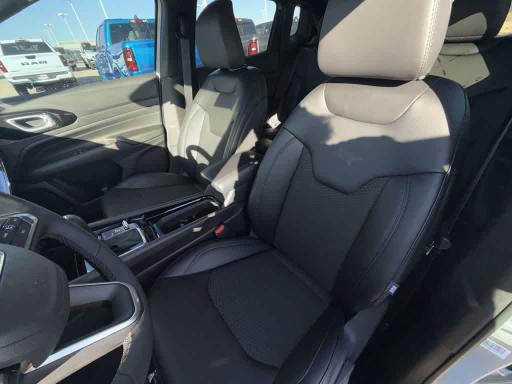 Thumbnail: 2026 Jeep Compass - 12