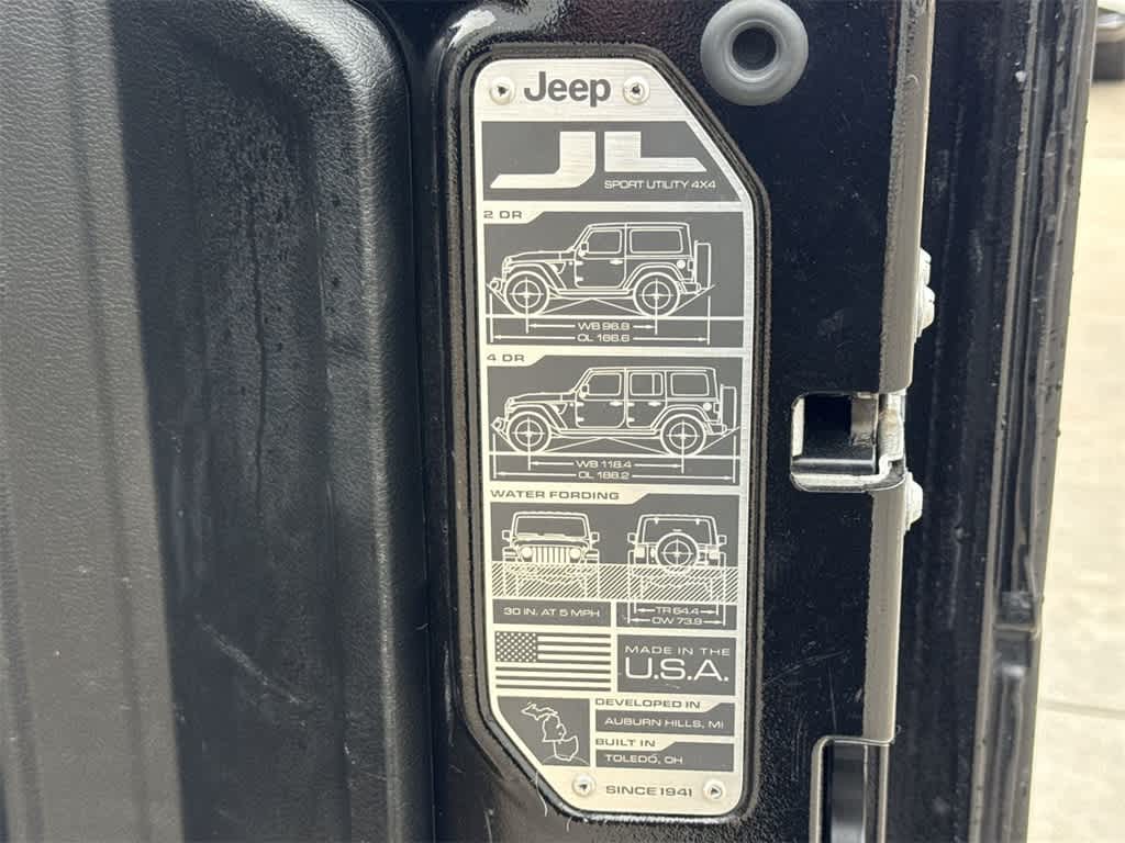 Thumbnail: 2018 Jeep Wrangler - 22