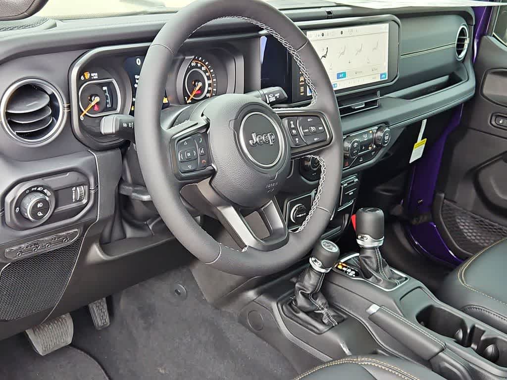 Thumbnail: 2026 Jeep Gladiator - 10