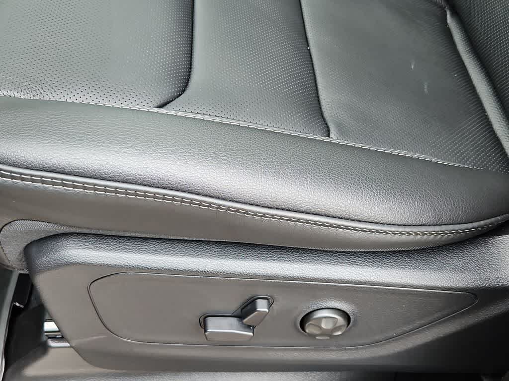 Thumbnail: 2026 RAM 1500 - 18