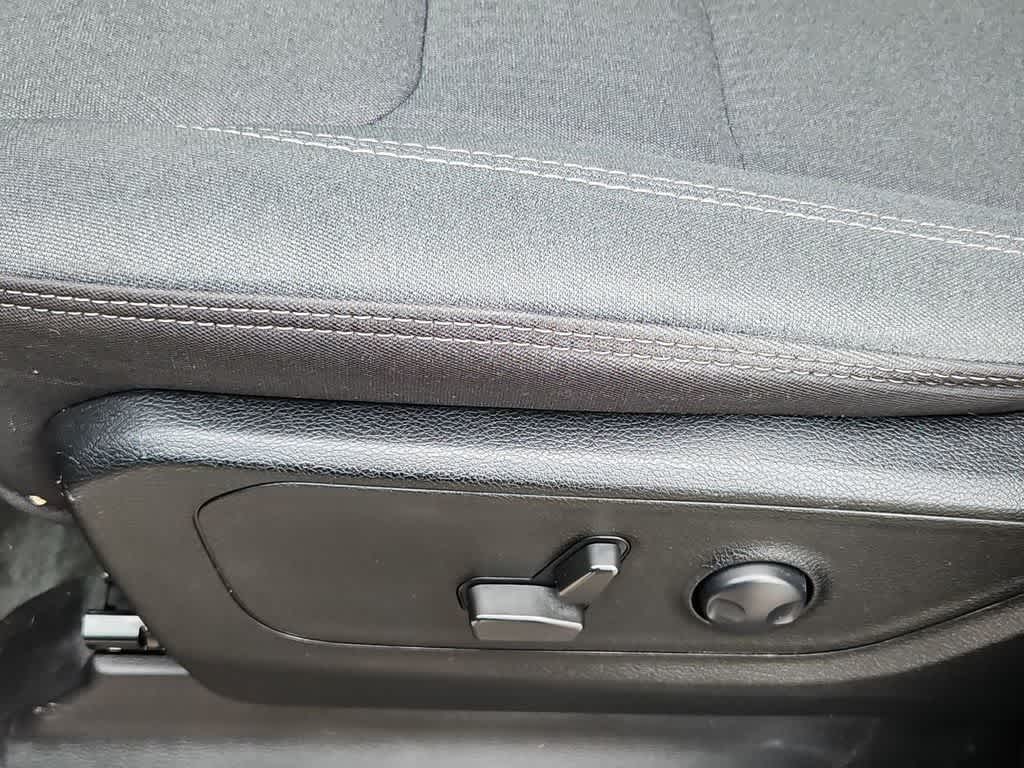 Thumbnail: 2022 RAM 1500 - 18