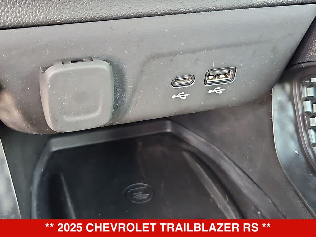 Thumbnail: 2025 Chevrolet TrailBlazer - 31