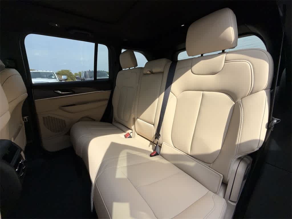 Thumbnail: 2025 Jeep Grand Cherokee - 12