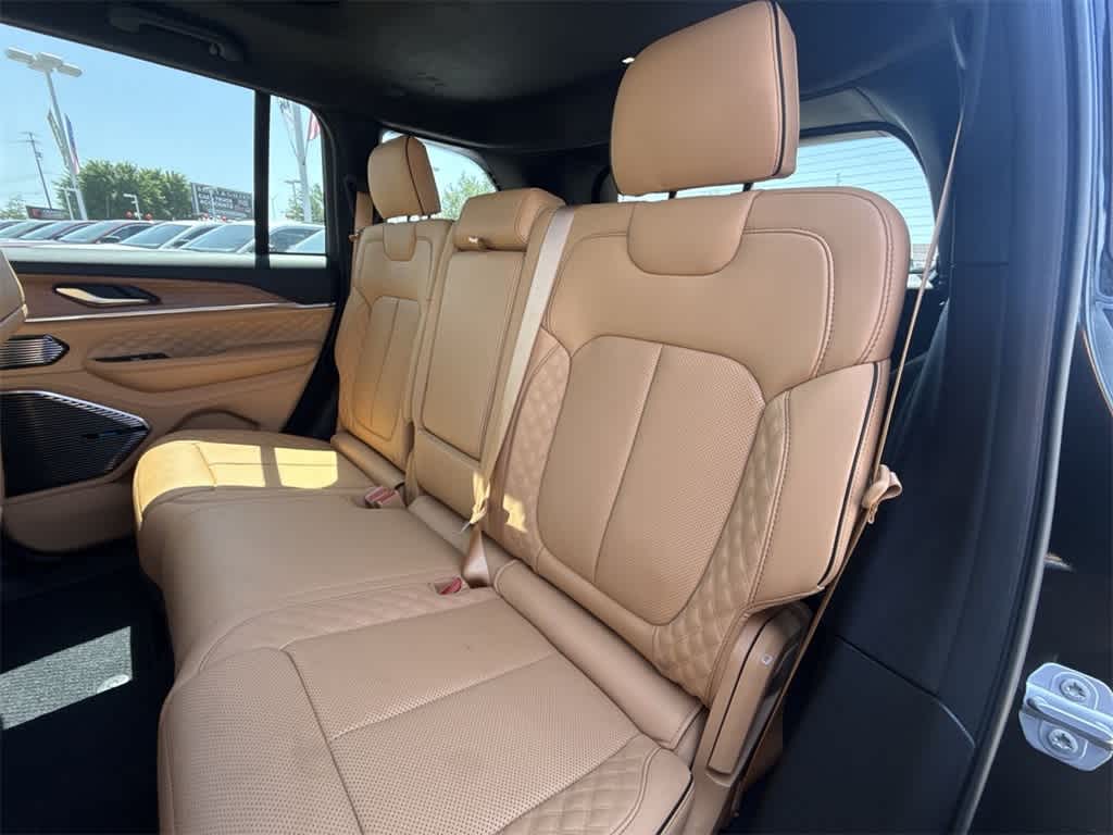 Thumbnail: 2025 Jeep Grand Cherokee - 12