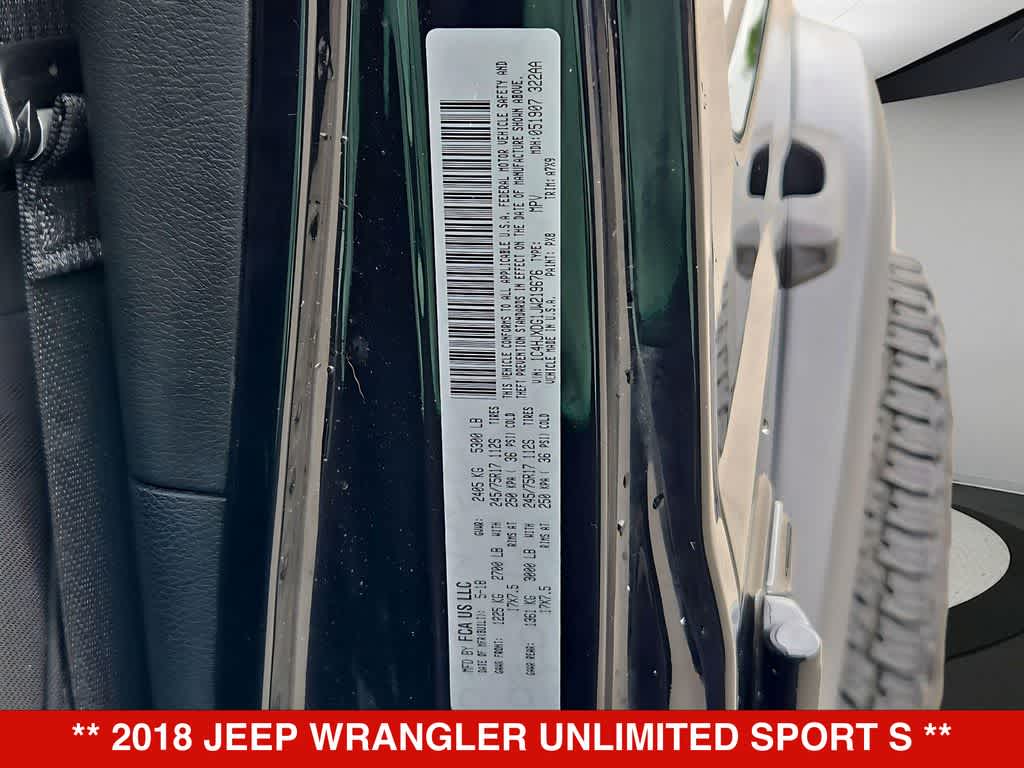 Thumbnail: 2018 Jeep Wrangler - 36