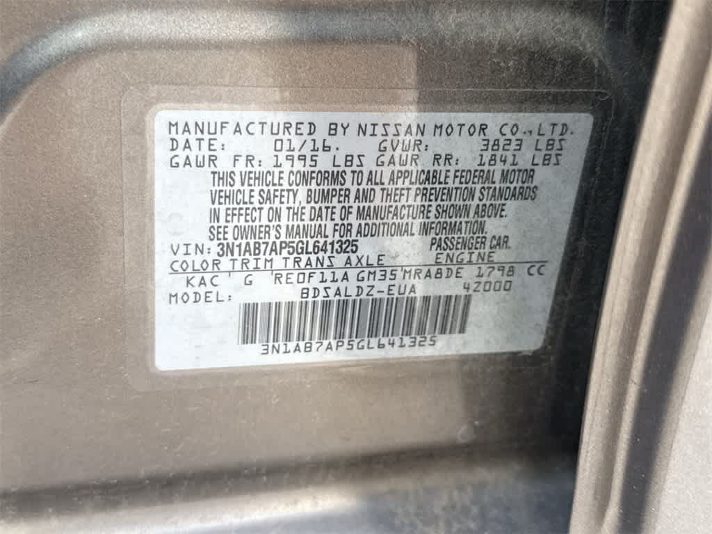 Thumbnail: 2016 Nissan Sentra - 21
