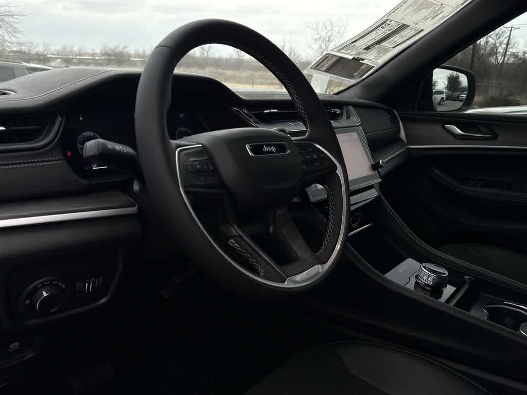 Thumbnail: 2026 Jeep Grand Cherokee - 2