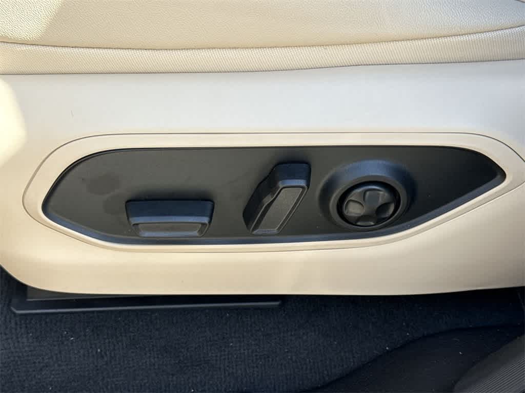 Thumbnail: 2025 Jeep Grand Cherokee - 25