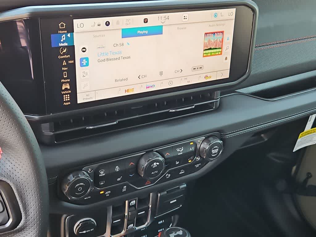 Thumbnail: 2026 Jeep Wrangler - 28