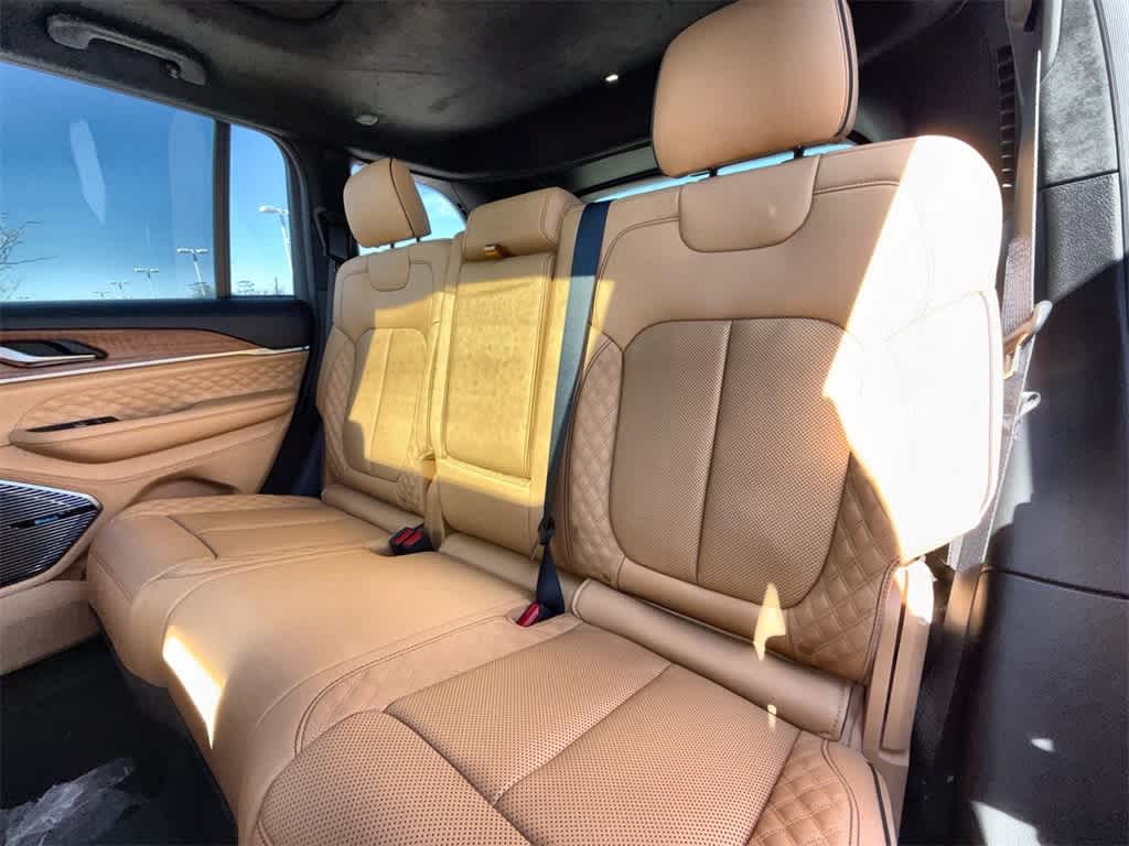 Thumbnail: 2025 Jeep Grand Cherokee - 13