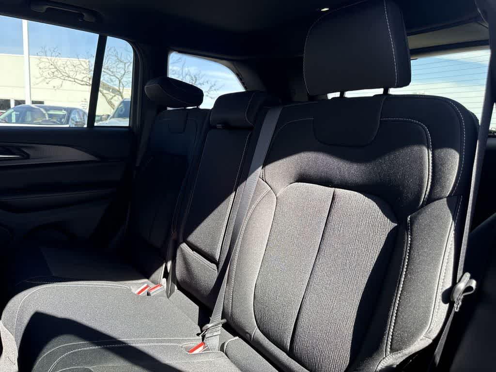 Thumbnail: 2026 Jeep Grand Cherokee - 13