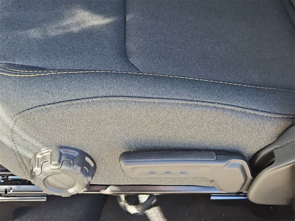 Thumbnail: 2026 Jeep Wrangler - 18