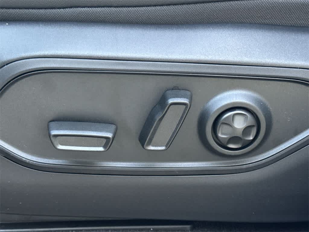 Thumbnail: 2025 Jeep Grand Cherokee - 25