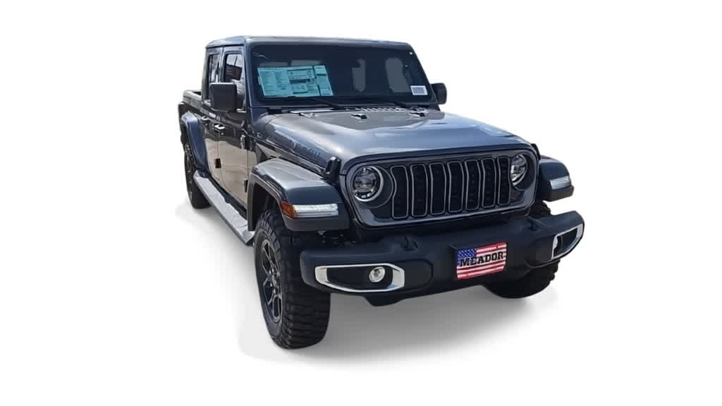 Thumbnail: 2026 Jeep Gladiator - 2