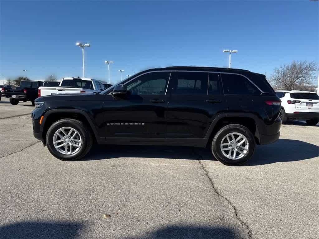 Thumbnail: 2025 Jeep Grand Cherokee - 3