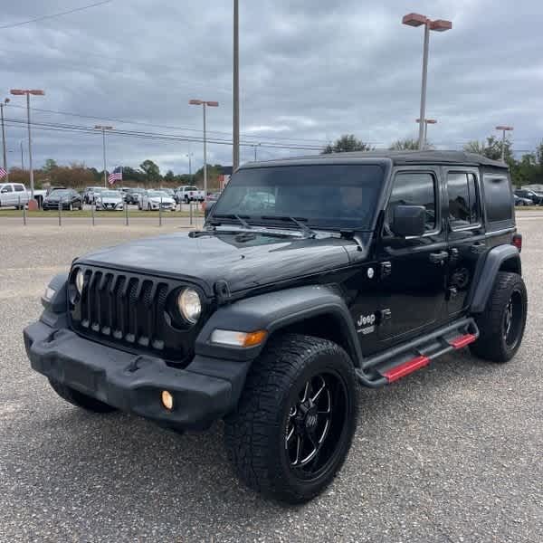 2018 Jeep Wrangler Unlimited Sport photo 2