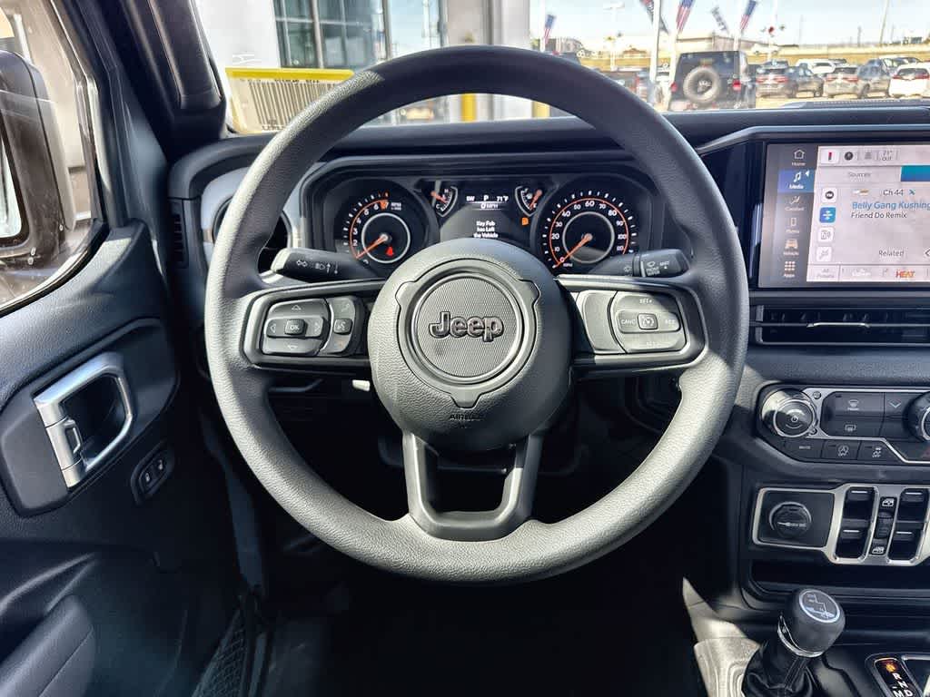 Thumbnail: 2026 Jeep Gladiator - 18