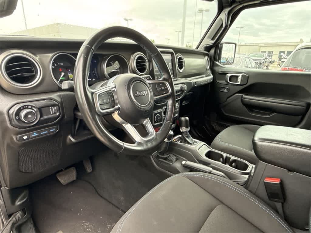2023 Jeep Wrangler Rubicon 2