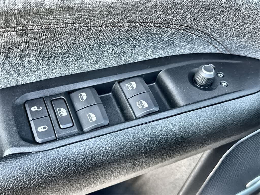 Thumbnail: 2022 Jeep Compass - 25