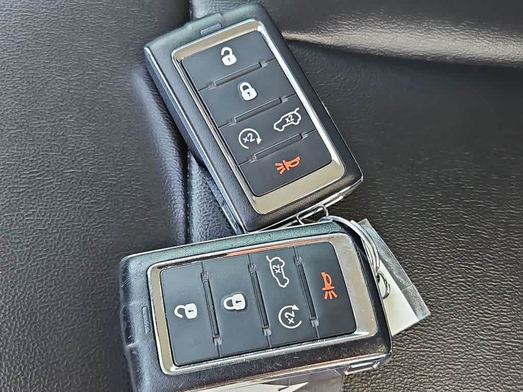 Thumbnail: 2023 Jeep Grand Cherokee - 35