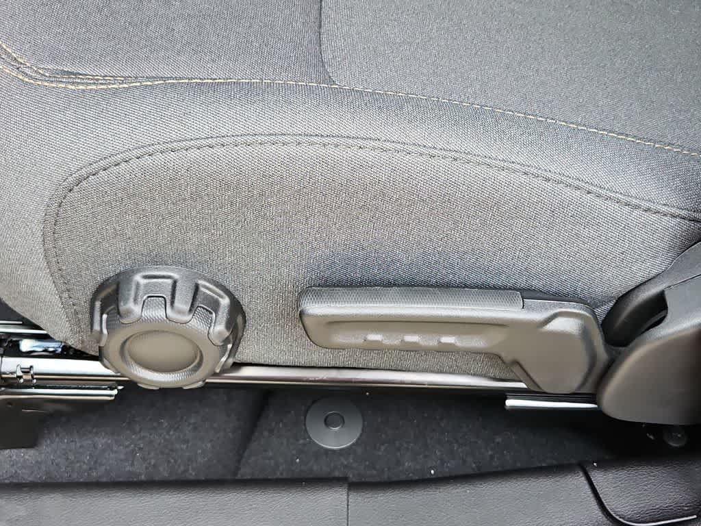 Thumbnail: 2026 Jeep Gladiator - 18