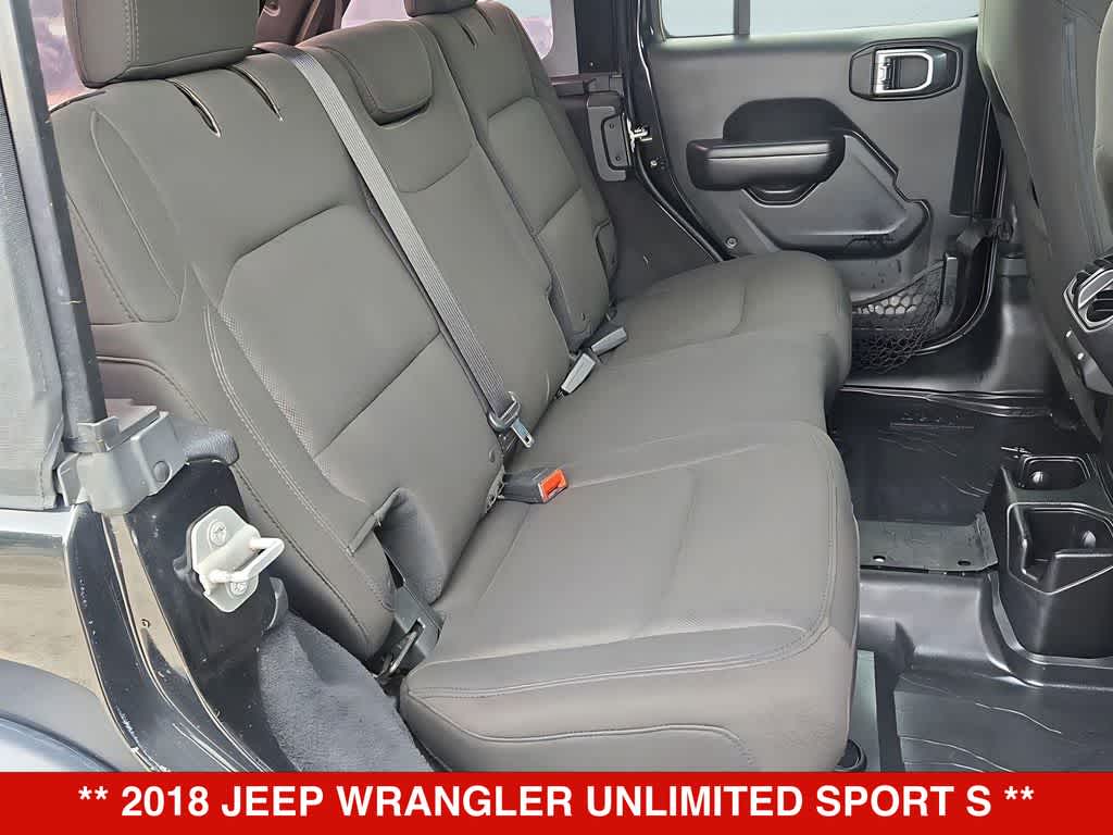 Thumbnail: 2018 Jeep Wrangler - 21
