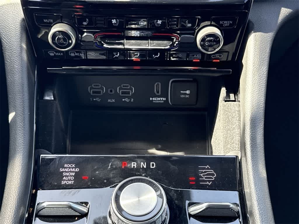 Thumbnail: 2022 Jeep Grand Cherokee - 23
