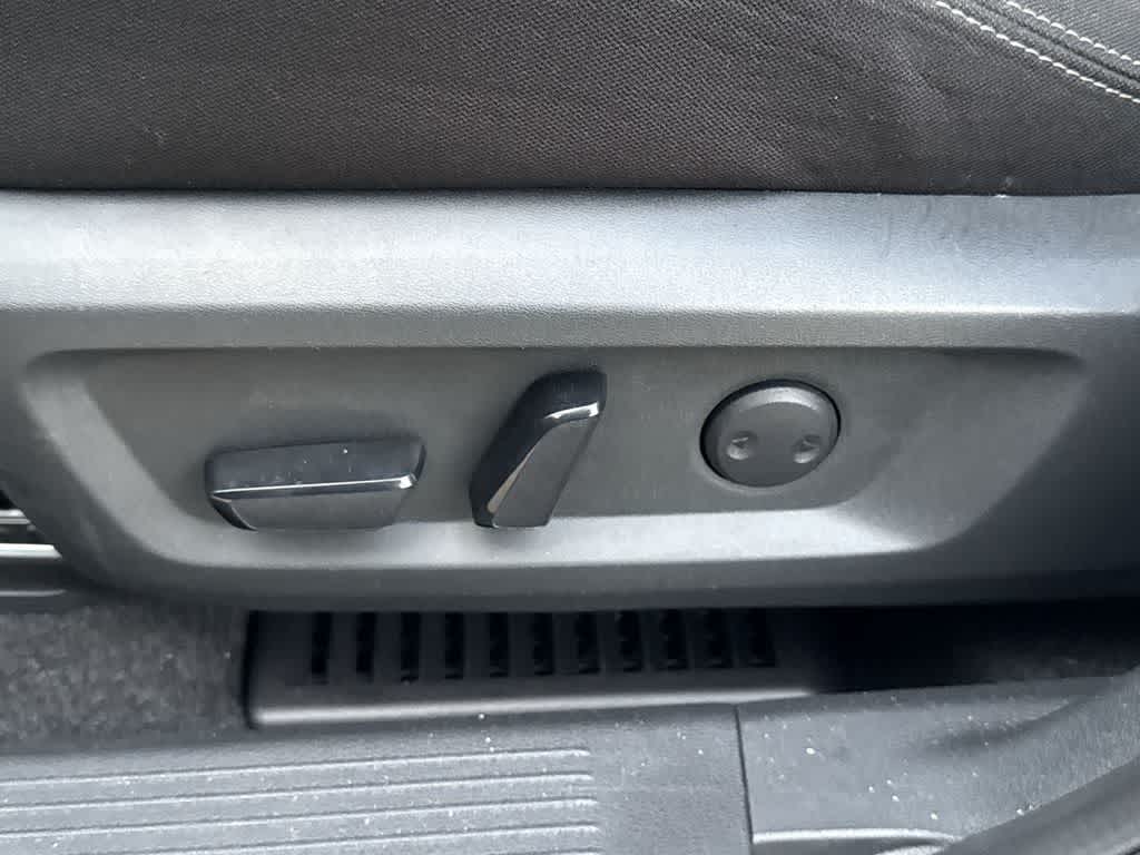 Thumbnail: 2023 Nissan Rogue - 22