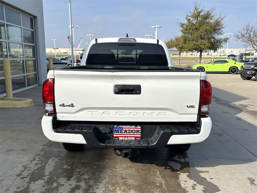 Thumbnail: 2022 Toyota Tacoma - 5