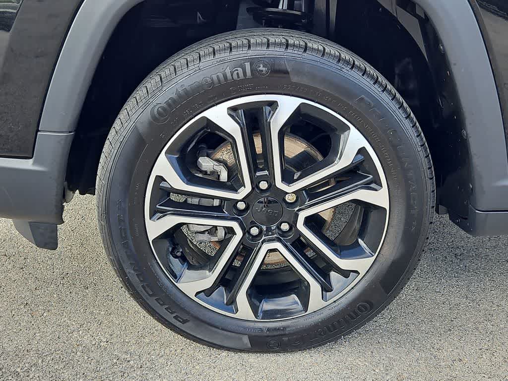 Thumbnail: 2022 Jeep Compass - 14