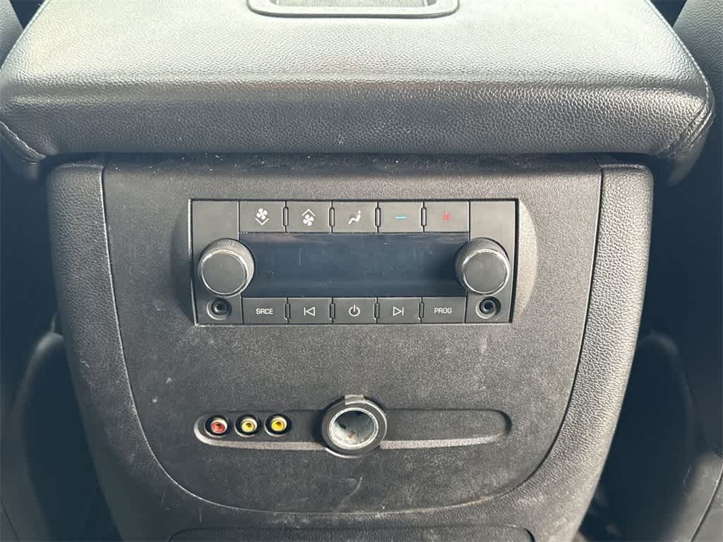 Thumbnail: 2011 Chevrolet Tahoe - 20