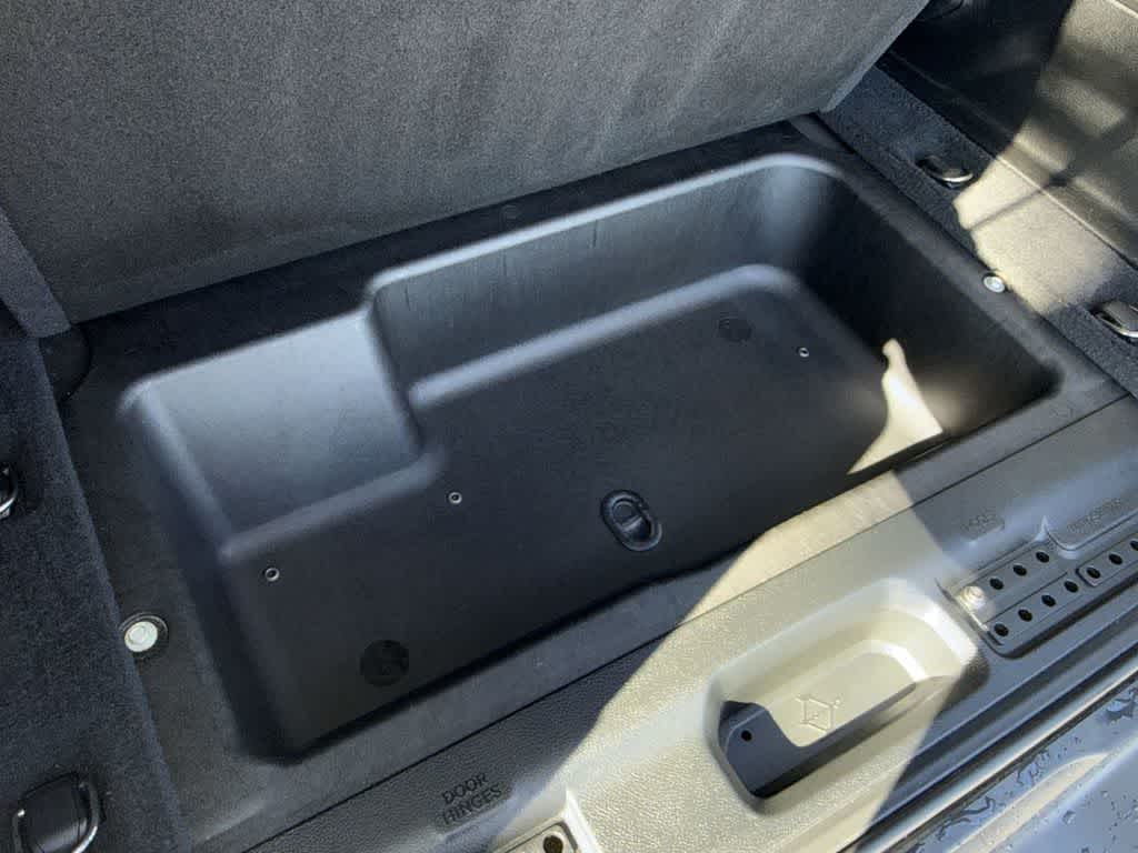 Thumbnail: 2019 Jeep Wrangler - 24