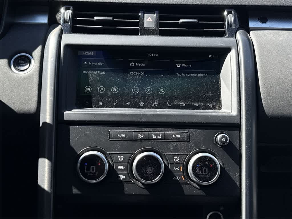 Thumbnail: 2020 Land Rover Discovery - 16