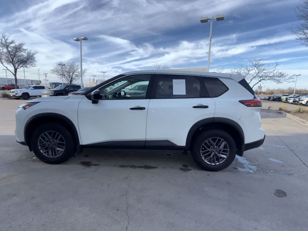 Thumbnail: 2024 Nissan Rogue - 3