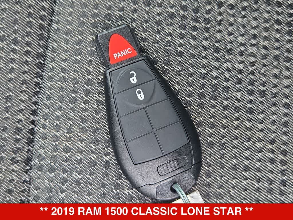 Thumbnail: 2019 RAM 1500 Classic - 33