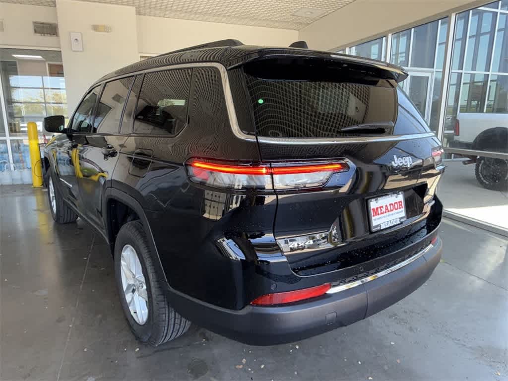 2025 Jeep Grand Cherokee Laredo X photo 4