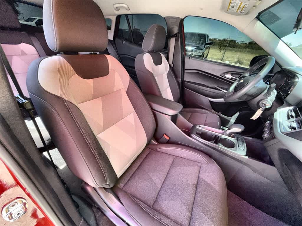 Thumbnail: 2024 Chevrolet Trax - 13