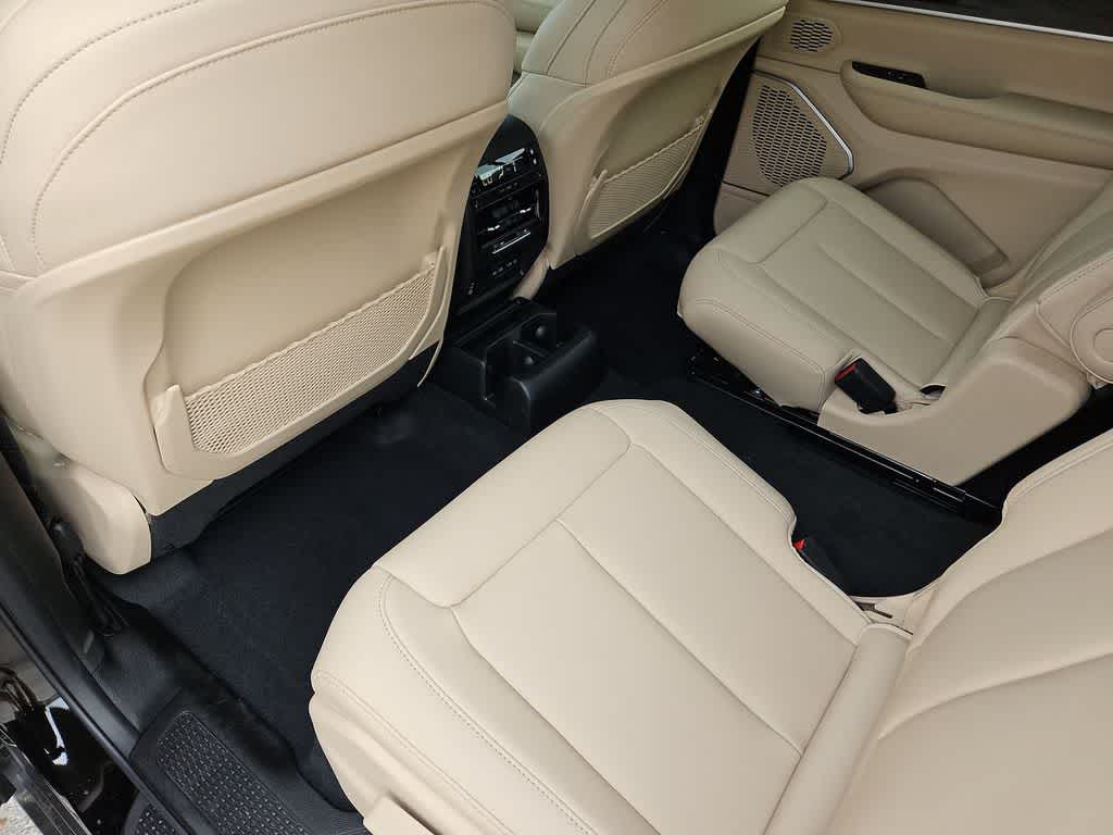 Thumbnail: 2026 Jeep Grand Cherokee L - 19