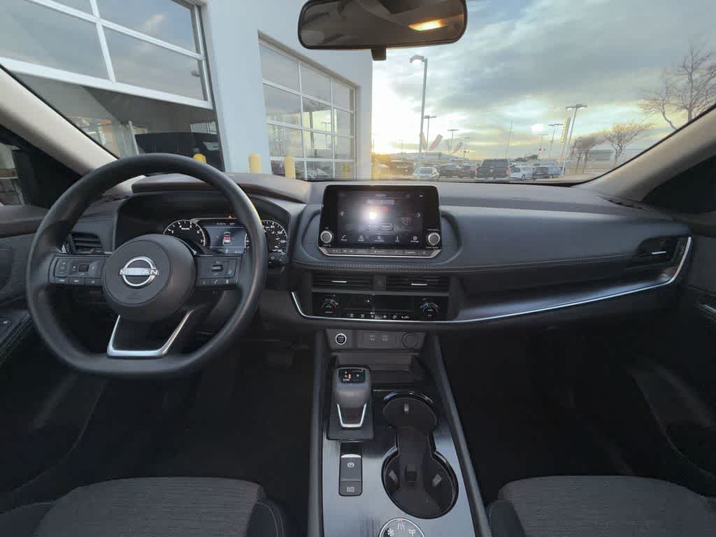 Thumbnail: 2023 Nissan Rogue - 15