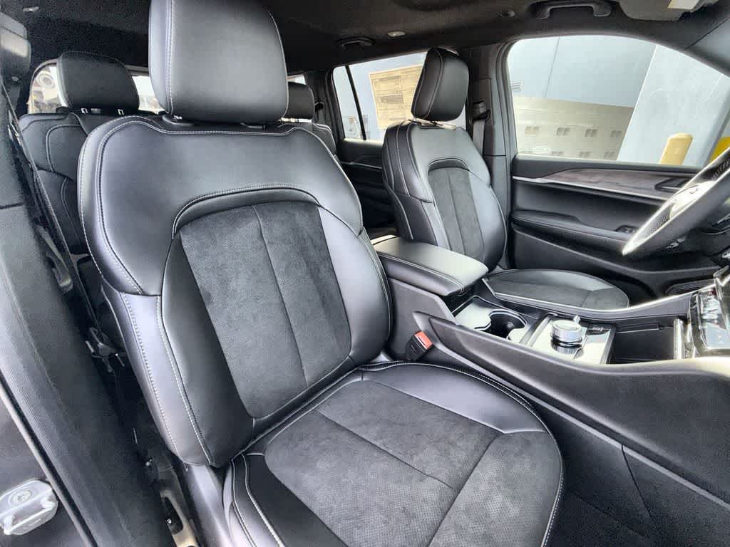 Thumbnail: 2026 Jeep Grand Cherokee L - 15