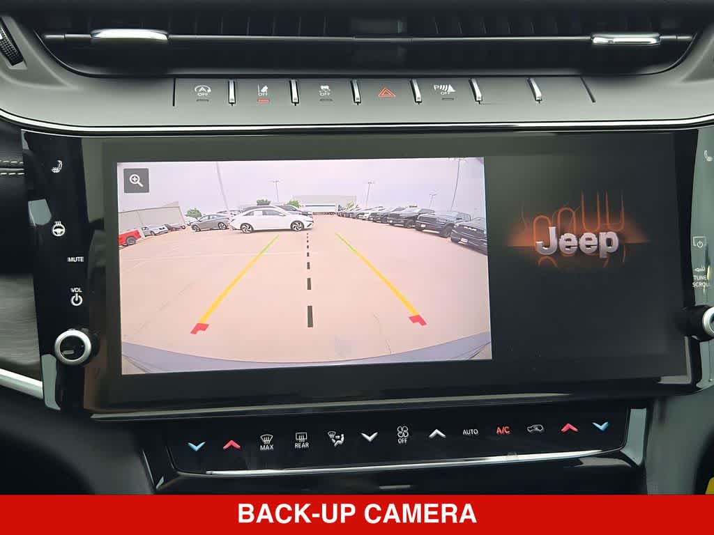 Thumbnail: 2026 Jeep Grand Cherokee - 32