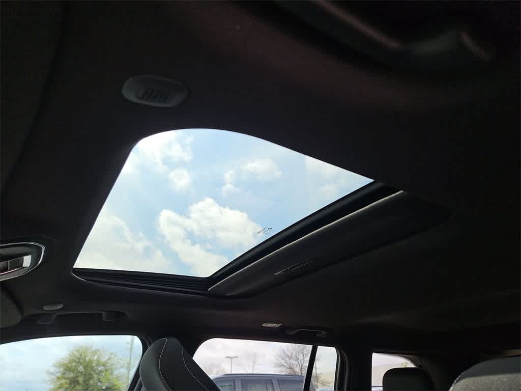 Thumbnail: 2026 Jeep Grand Cherokee - 19